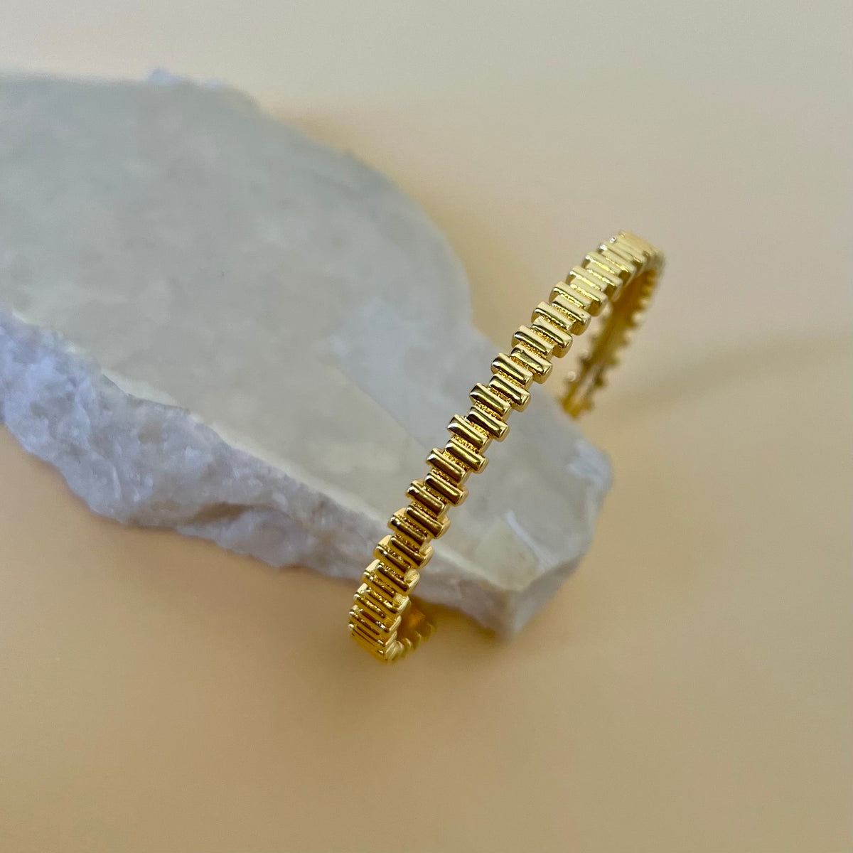 Yango 03 | Gold Plated Bangle