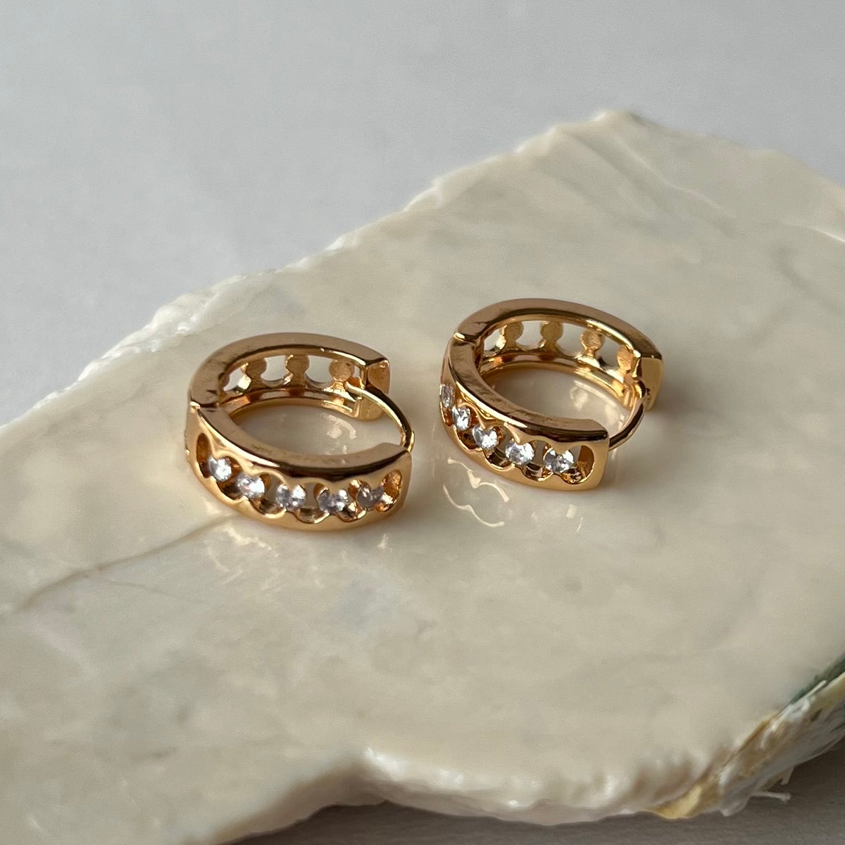 Huggies 02 | Gold Plated Earrings