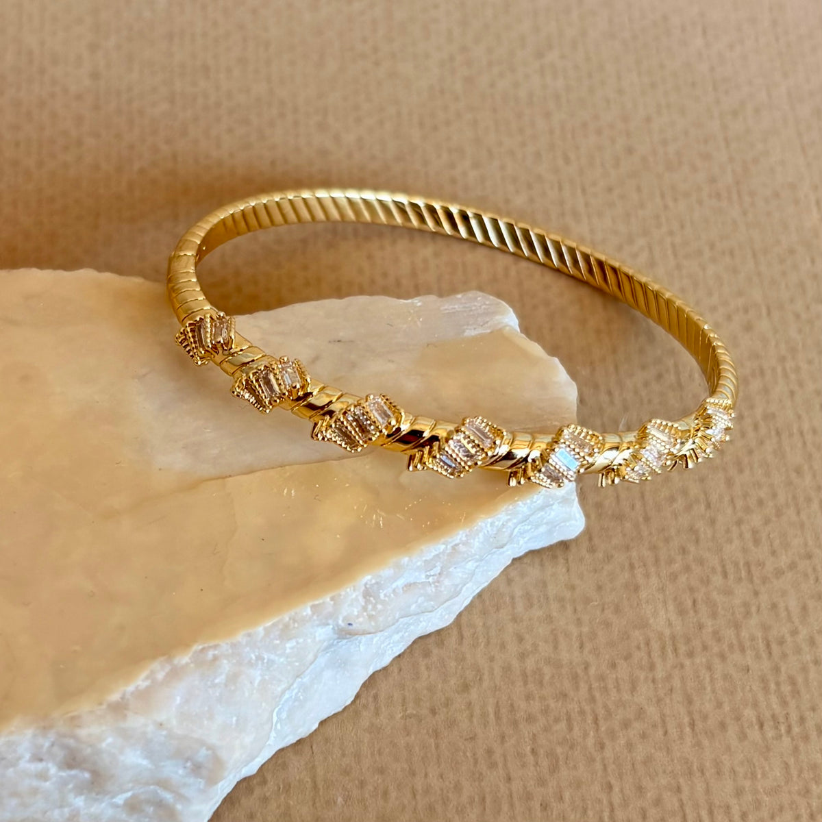 Darian | Gold Plated Bangle