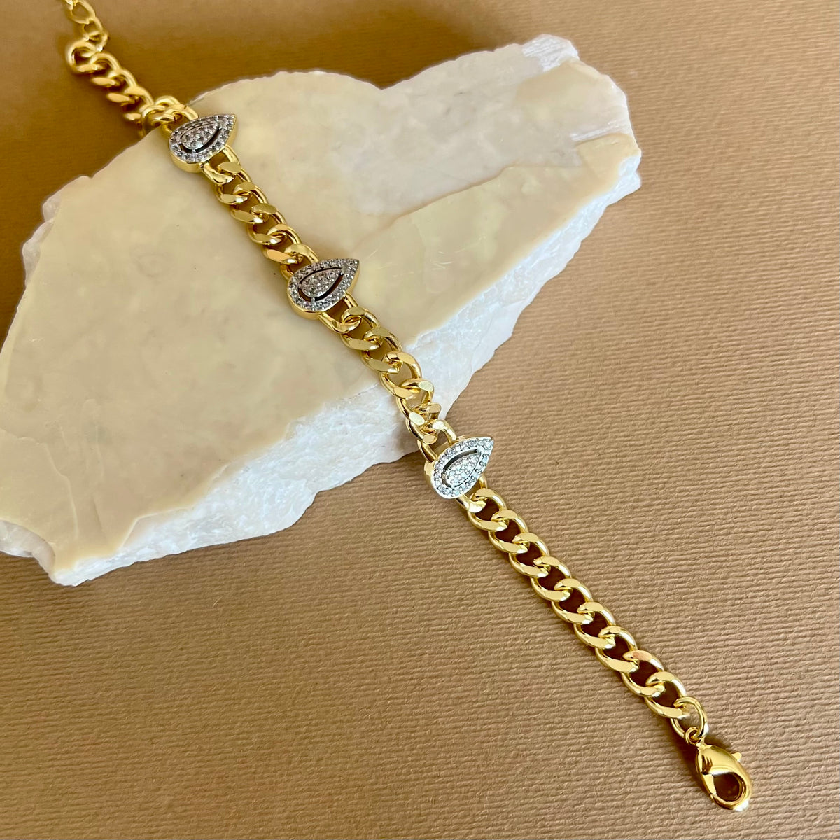 Bella 09 | Gold Plated Bracelet