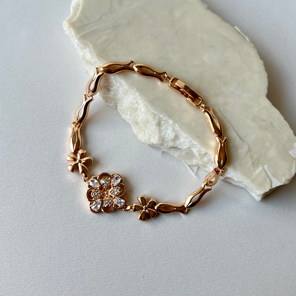 Flora | 24K Gold Plated Bracelet