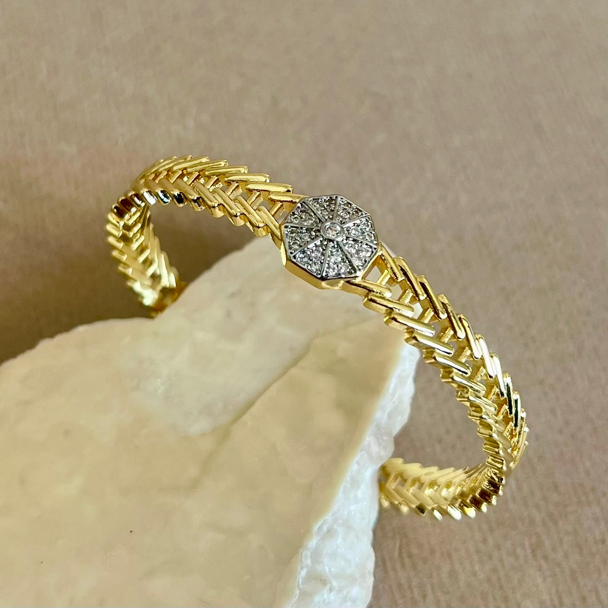 Tetra | Gold Plated Bangle