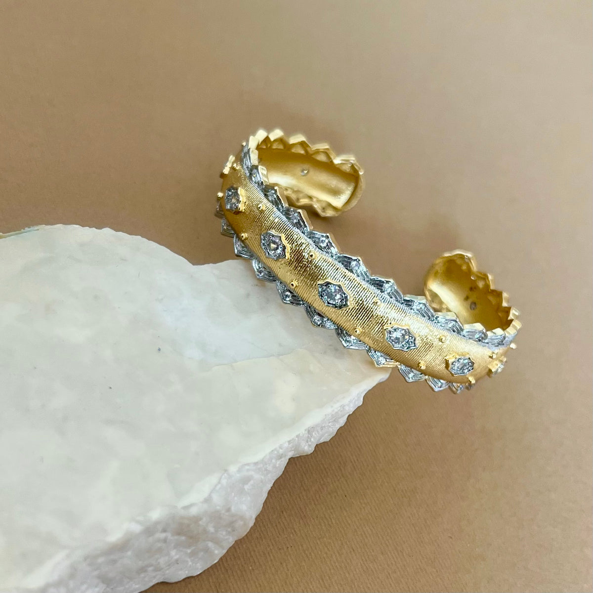 Juicy | Gold Plated Bangle