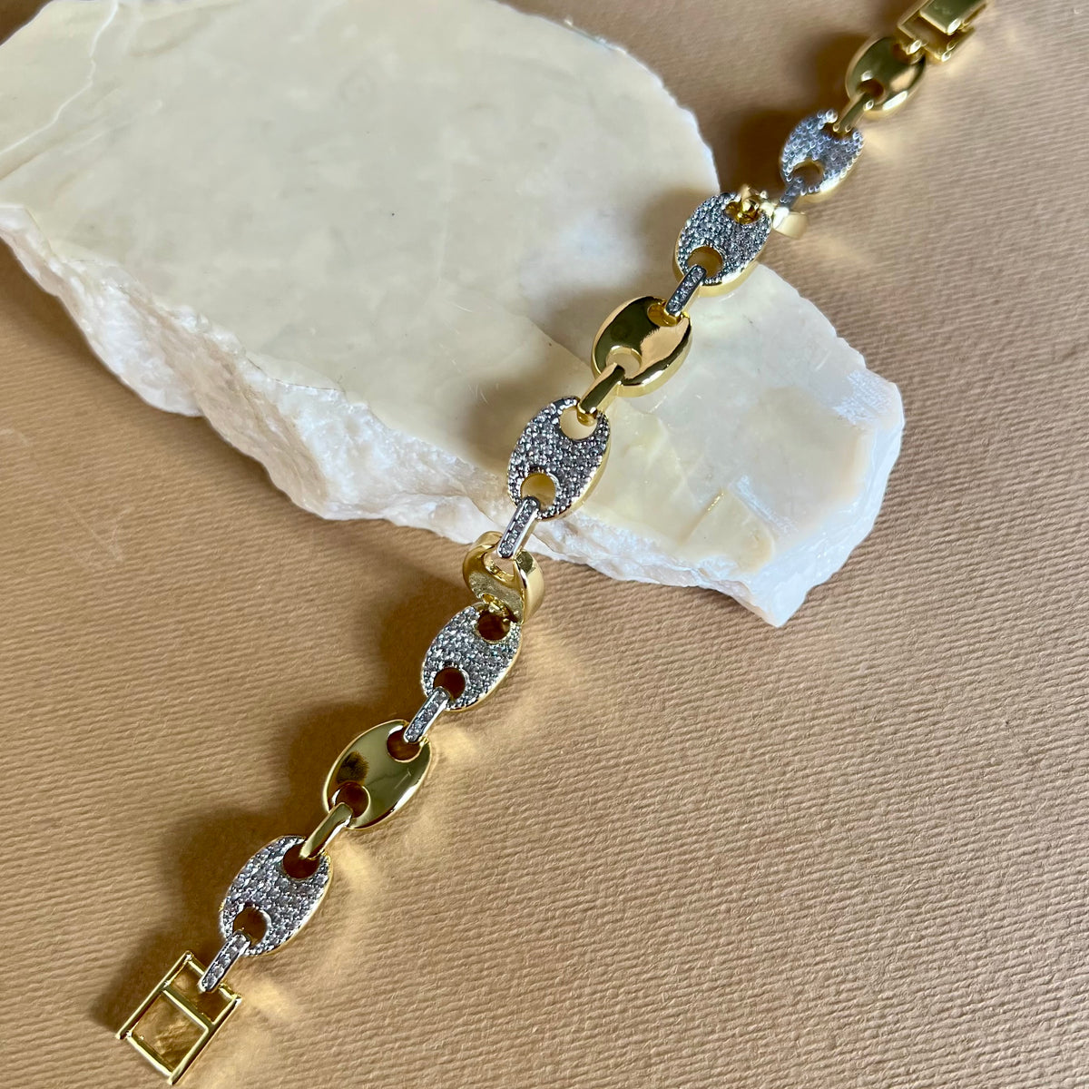 Onyx 14 | Gold Plated Bracelet