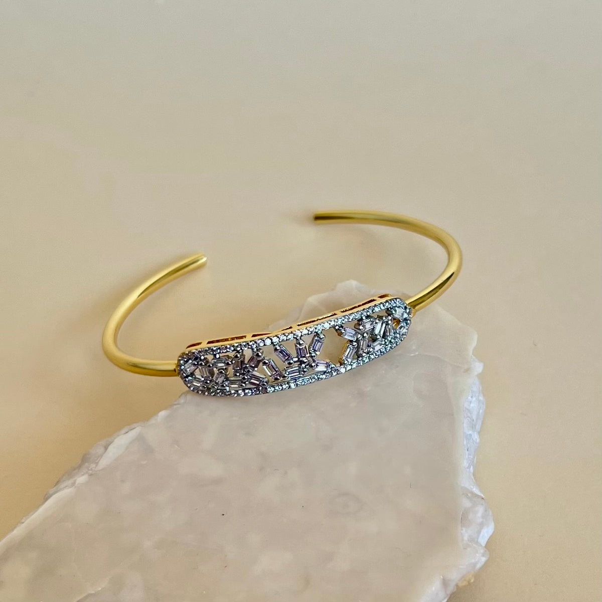 Guillochè | Gold Plated Bangle