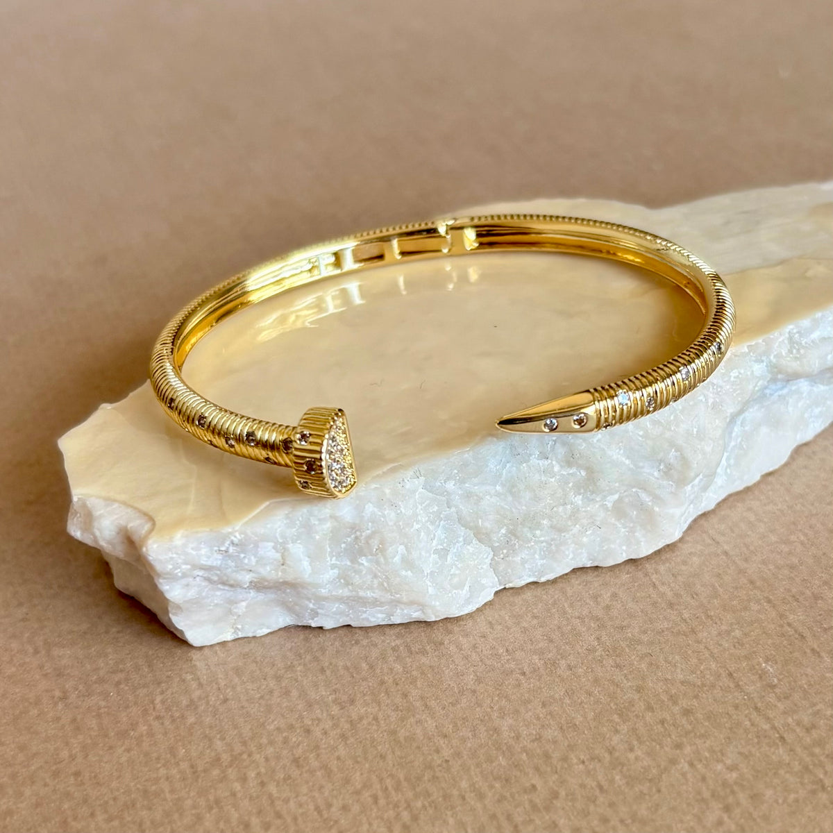 Crystal Chyodo 03 | Gold Plated Bangle
