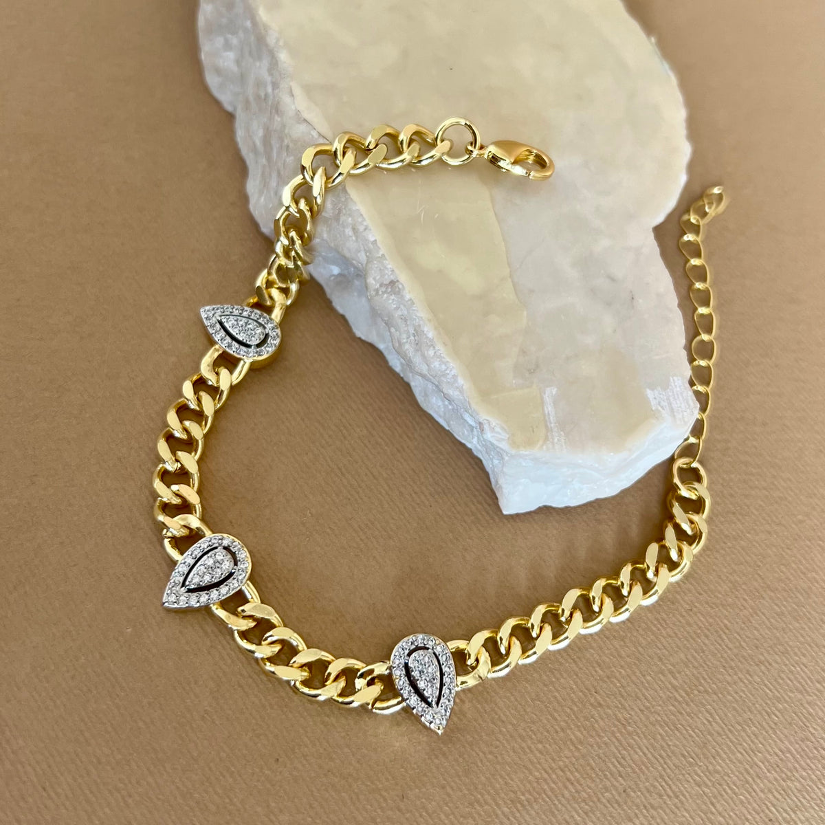 Bella 09 | Gold Plated Bracelet