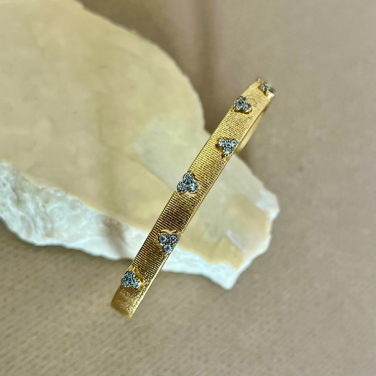 Trovina 03 | Gold Plated Bangle