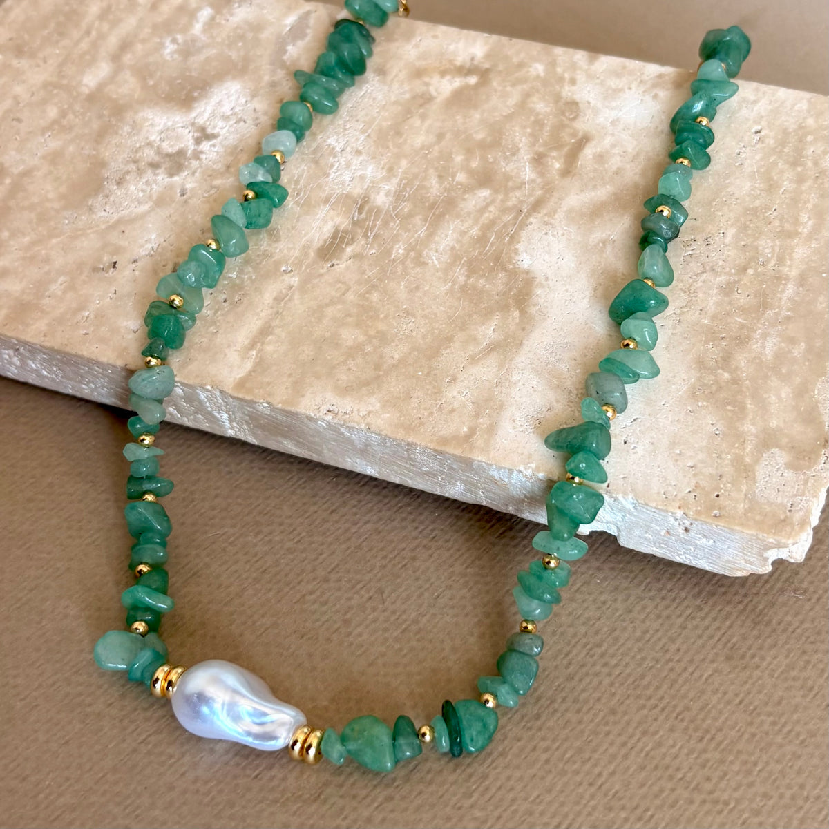 Signature 04 | Pearl necklace