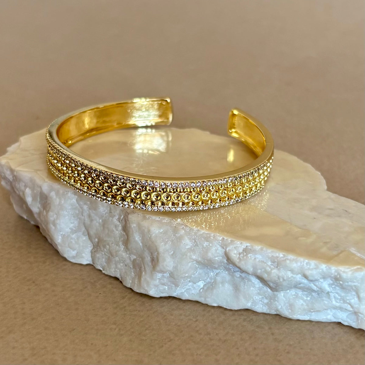 Girevain | Gold Plated Bangle