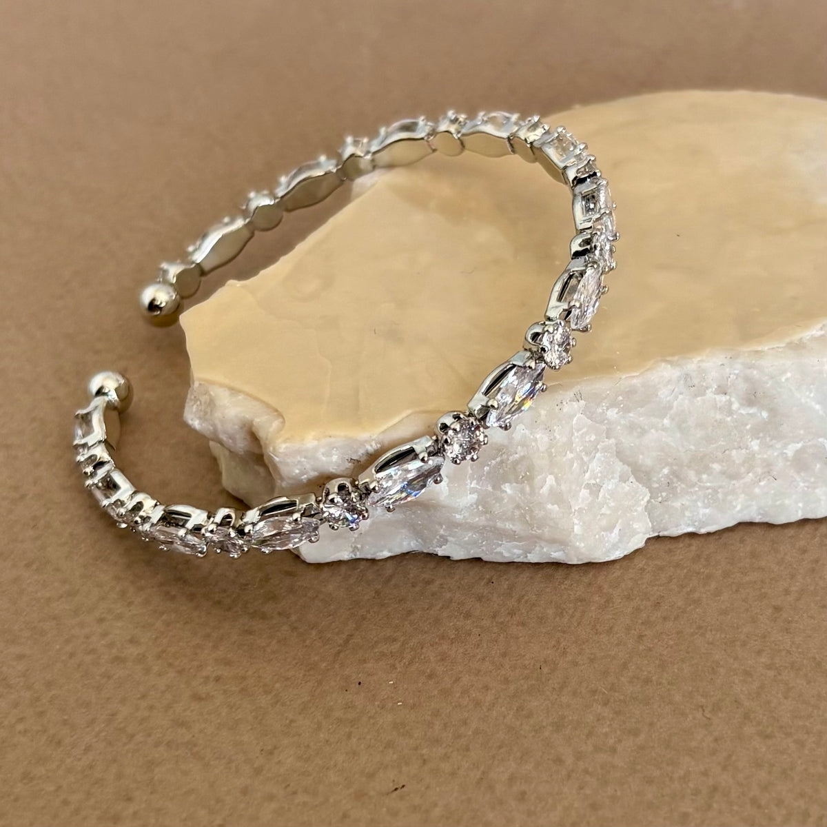 Sladder | White Gold Plated Bangle