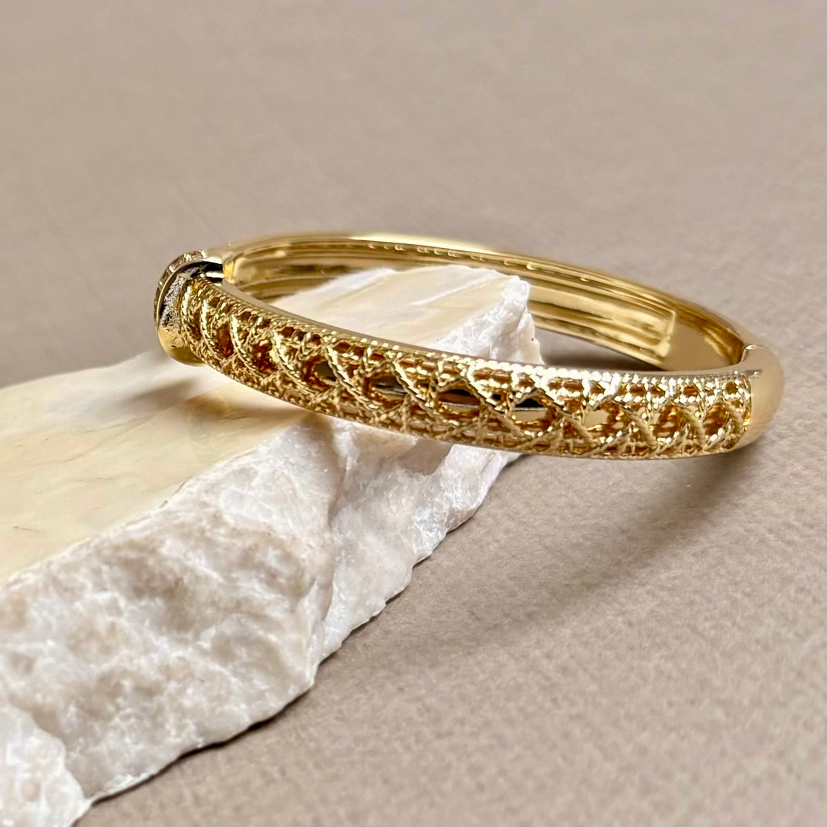Dareon | Gold Plated Bangle