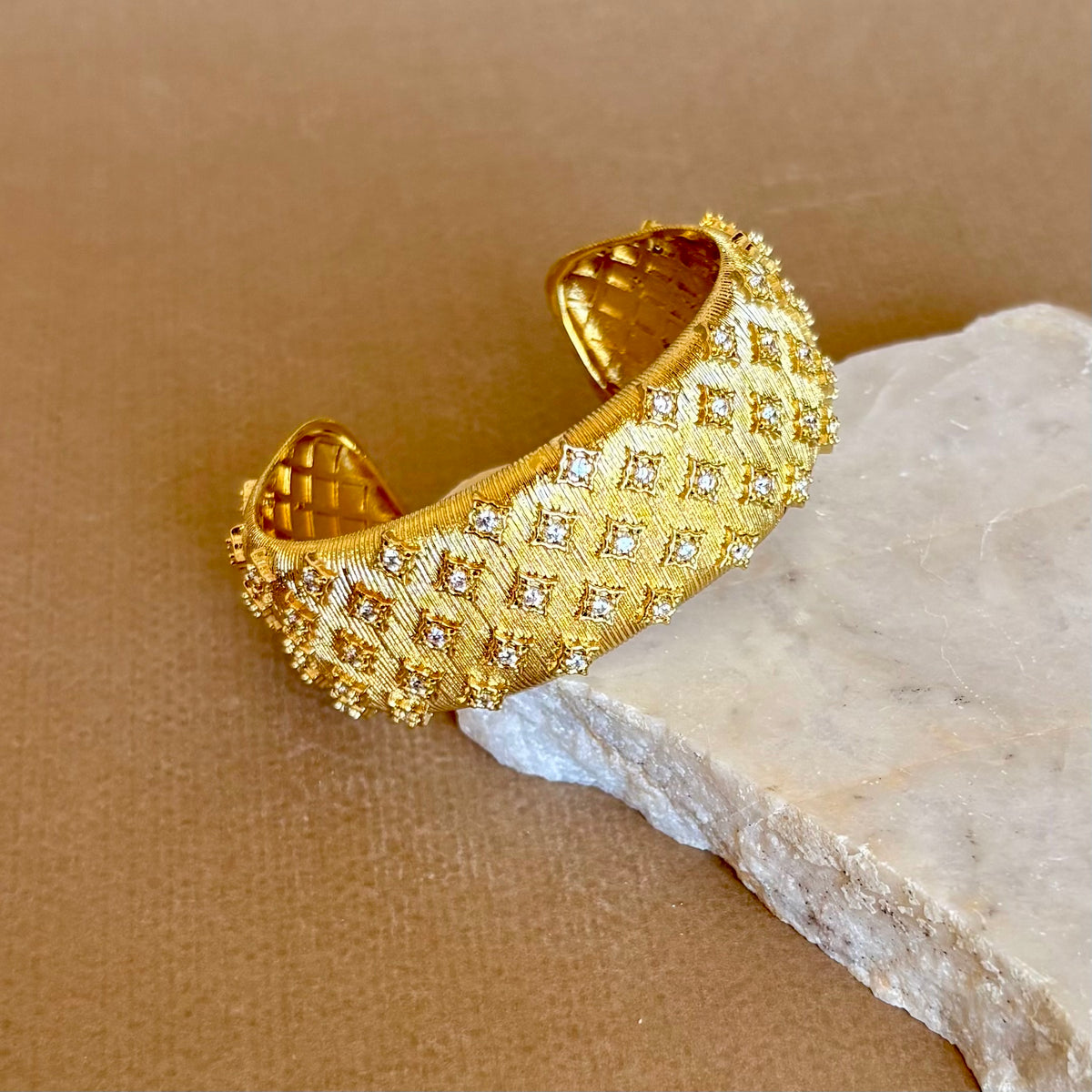 Aurora | Gold Plated Bangle