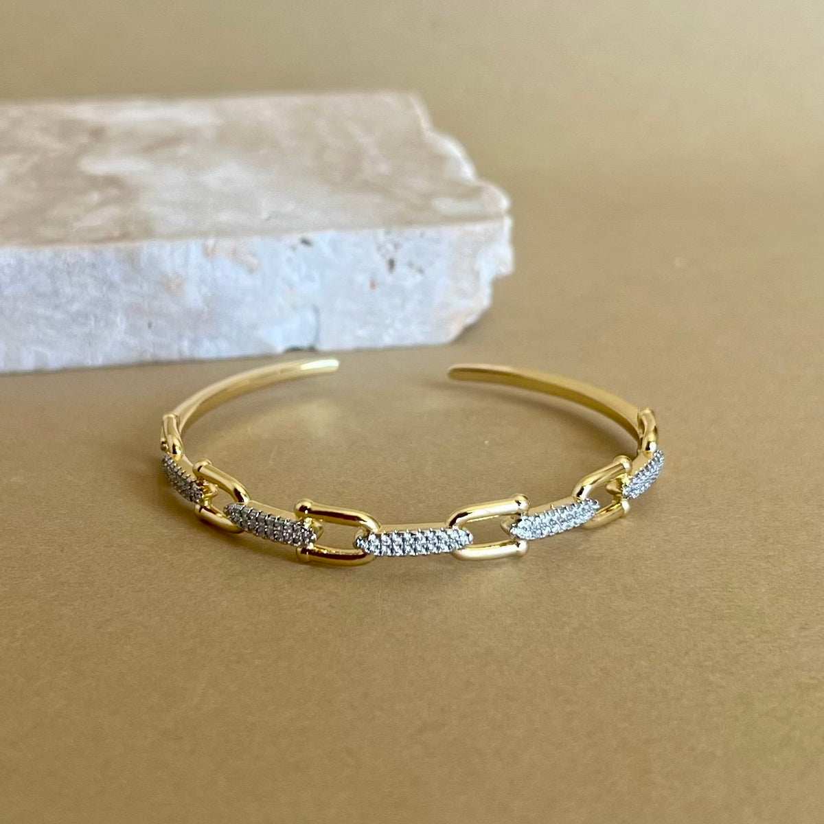 Carnelian | Gold Plated Bangle