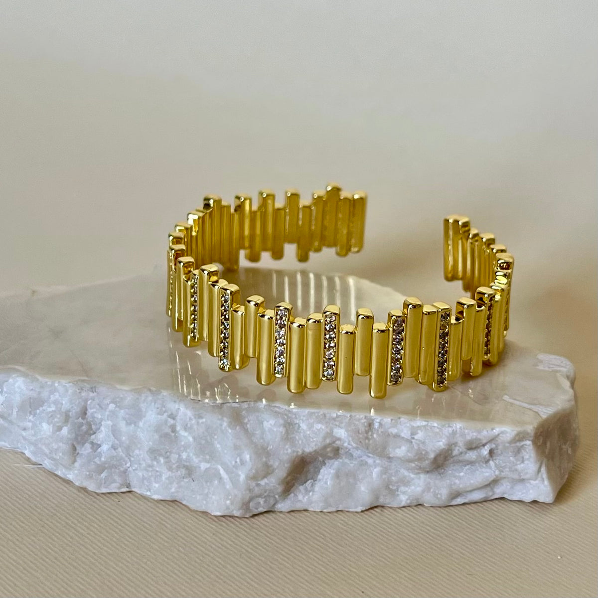 Yango | Gold Plated Bangle