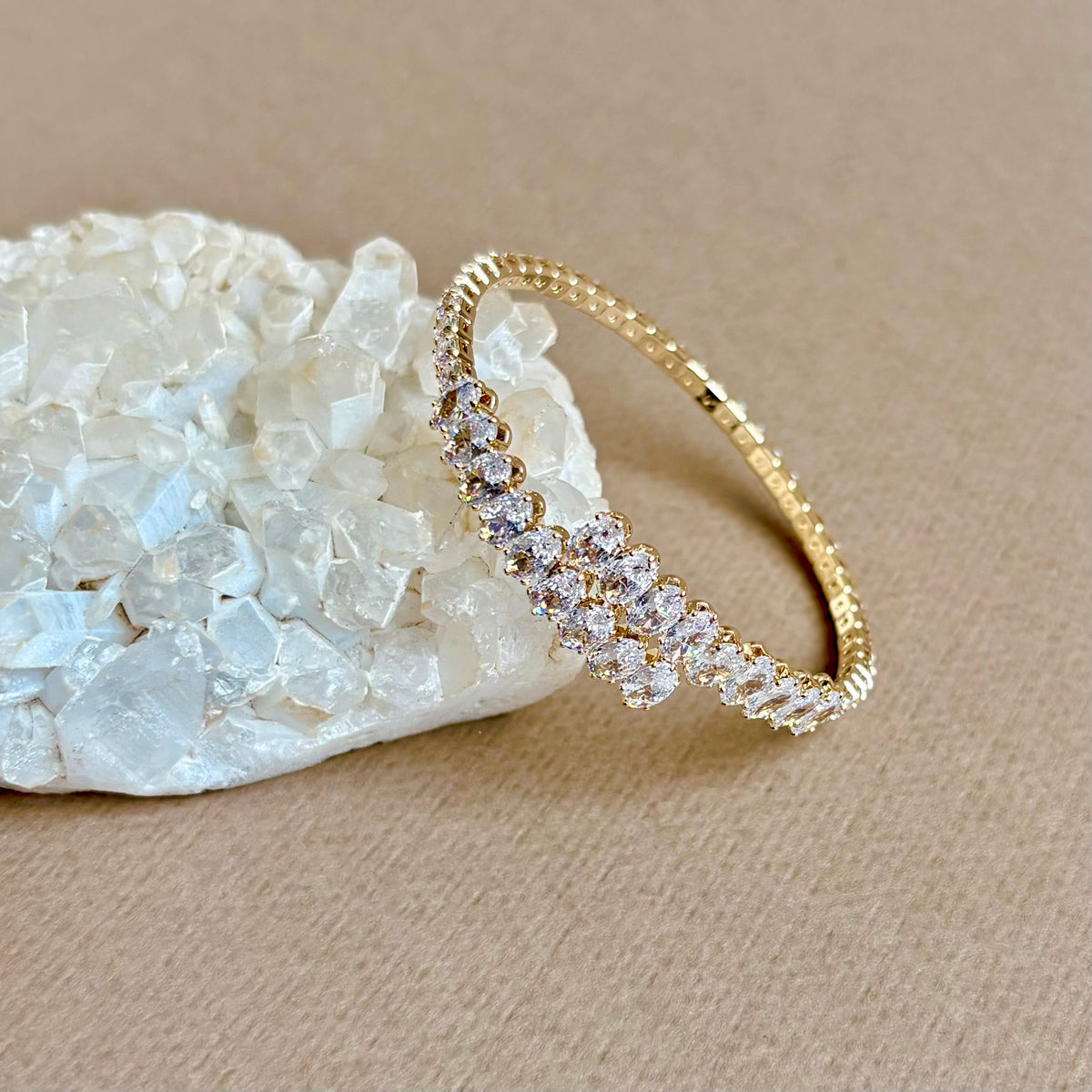 Belora | Gold Plated Bangle