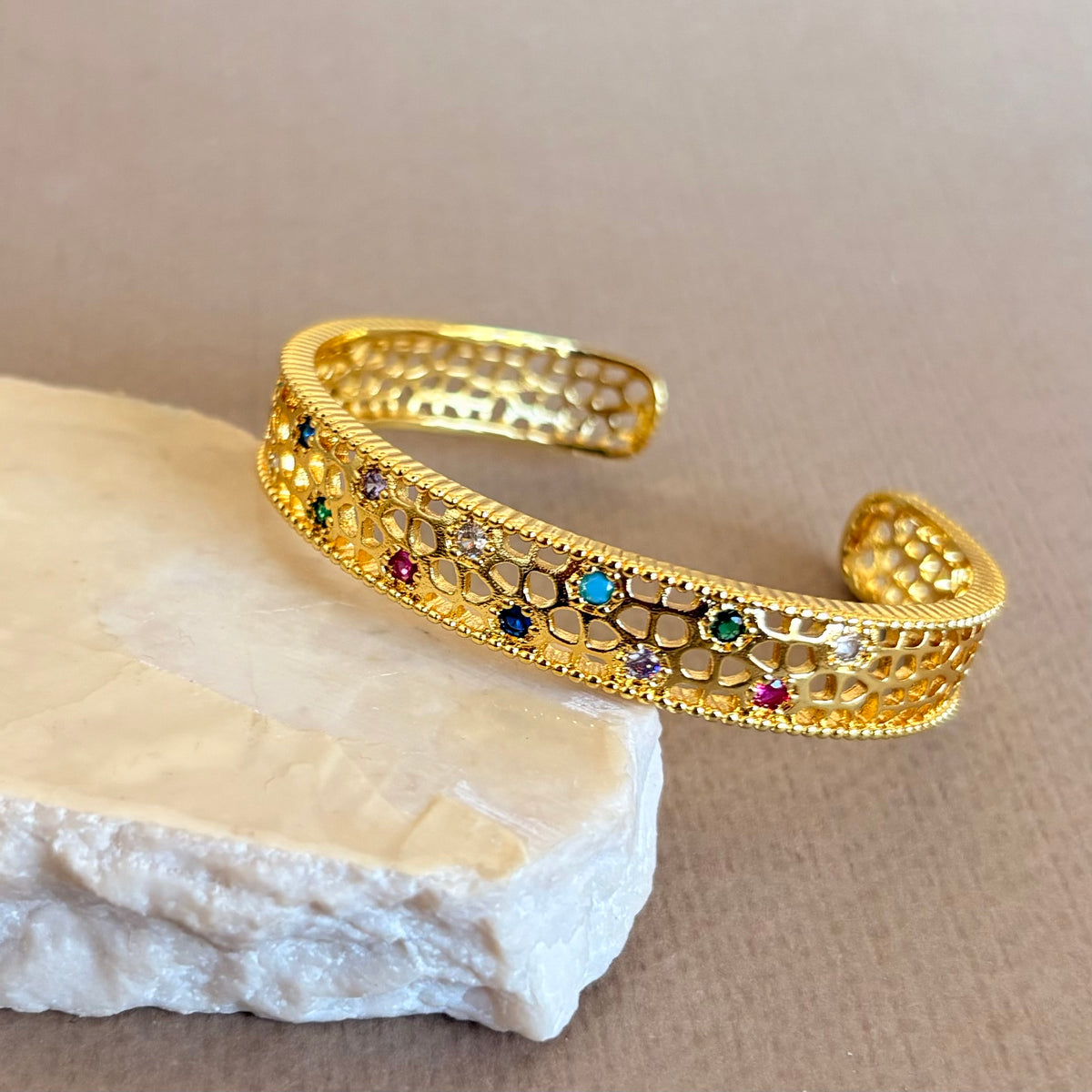 Vionne | Gold Plated Bangle