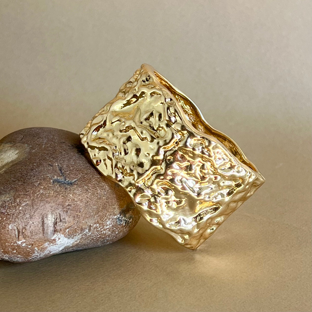 Ondulando 08 | Gold Plated Bangle