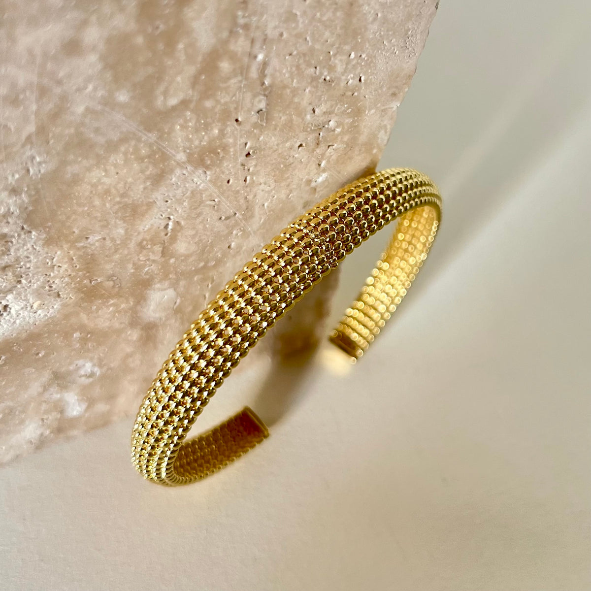 Elarith | Gold Plated Bangle