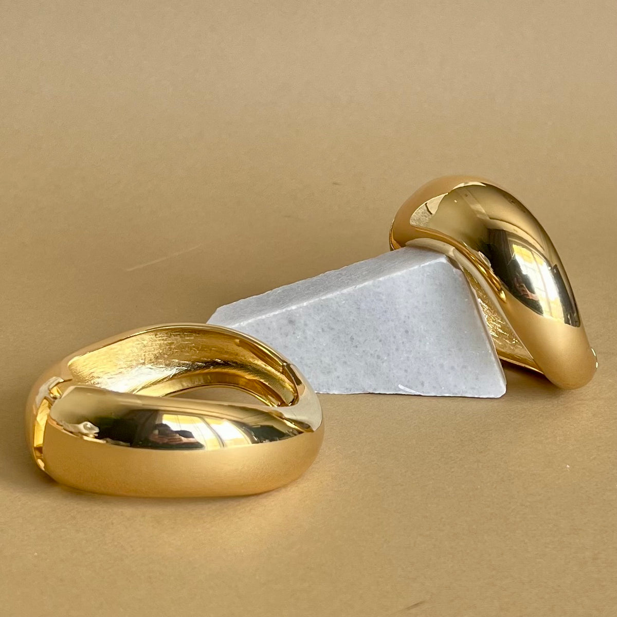 Ondulando 04 | Gold Plated Bangle