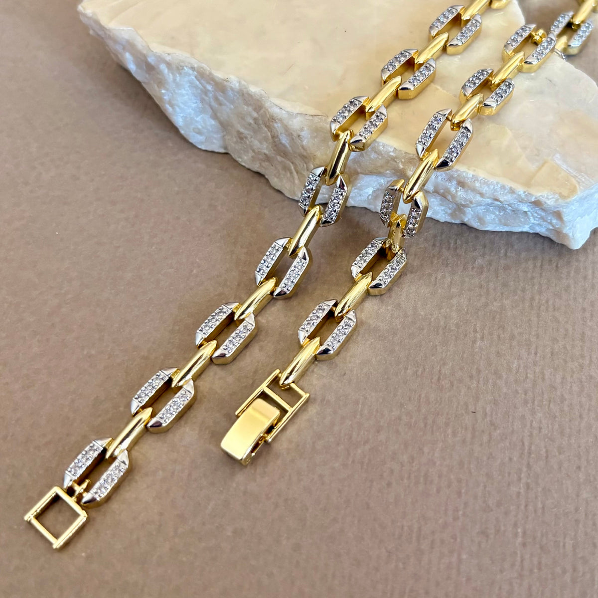 Onyx 17 | Gold Plated Bracelet