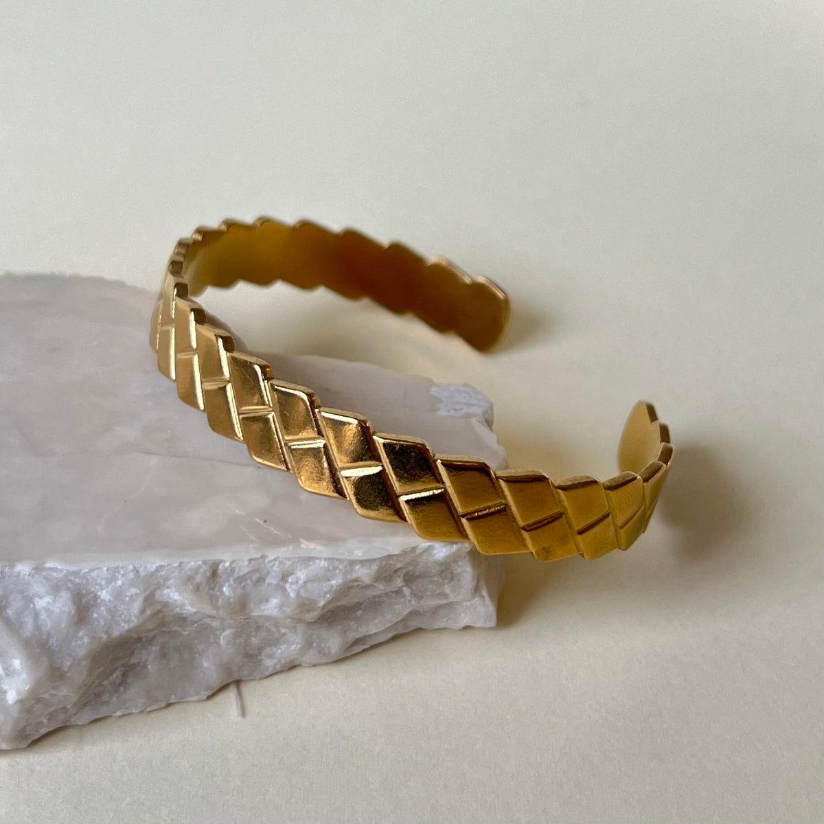 Sphere 02 | Stainless Steel Bangle