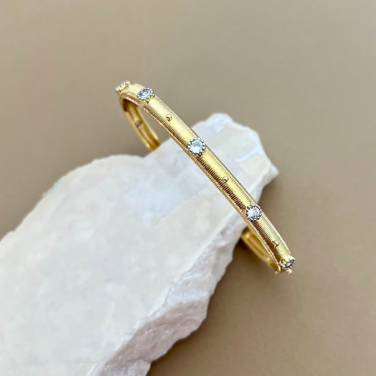 Sola 03 | Gold Plated Bangle