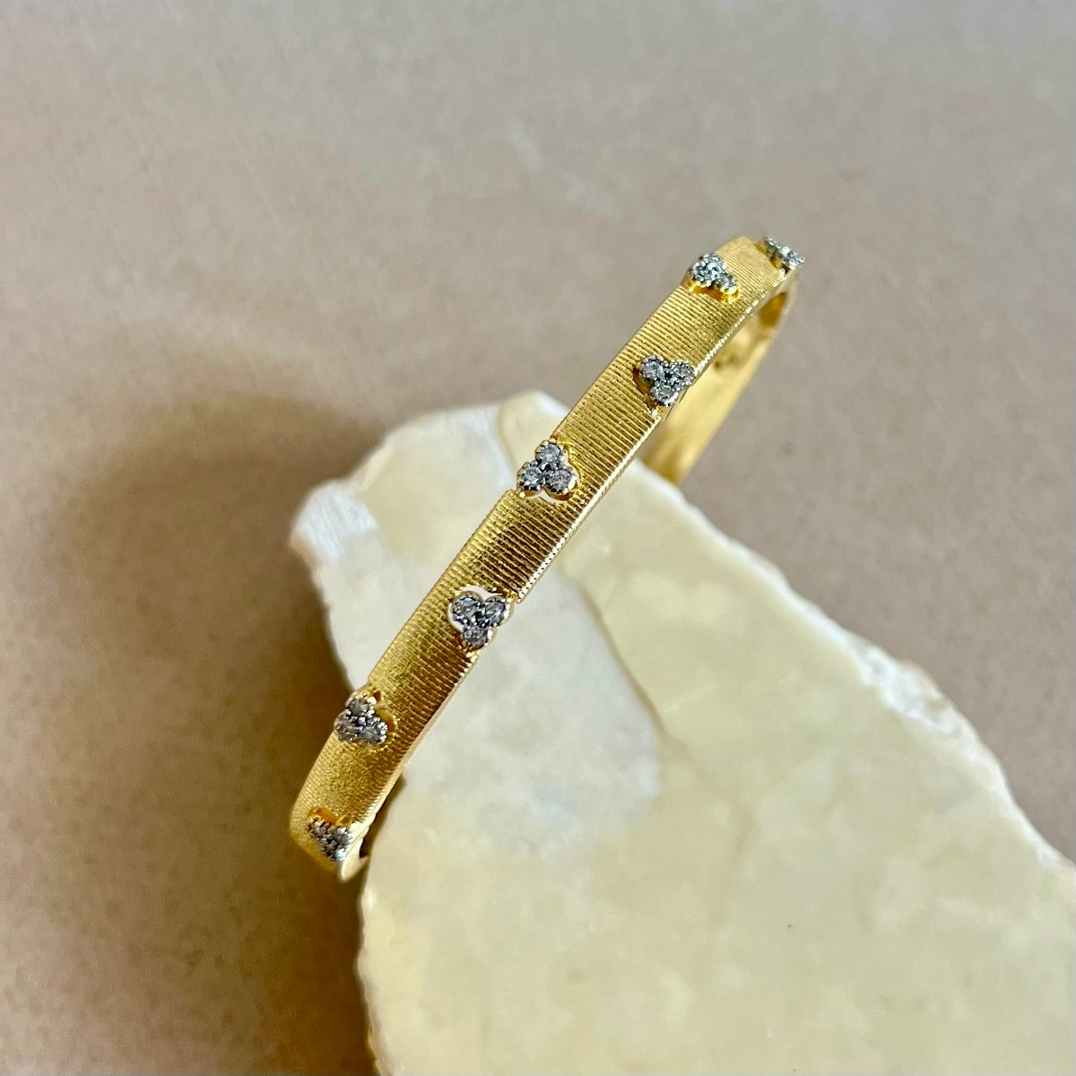 Trovina 03 | Gold Plated Bangle