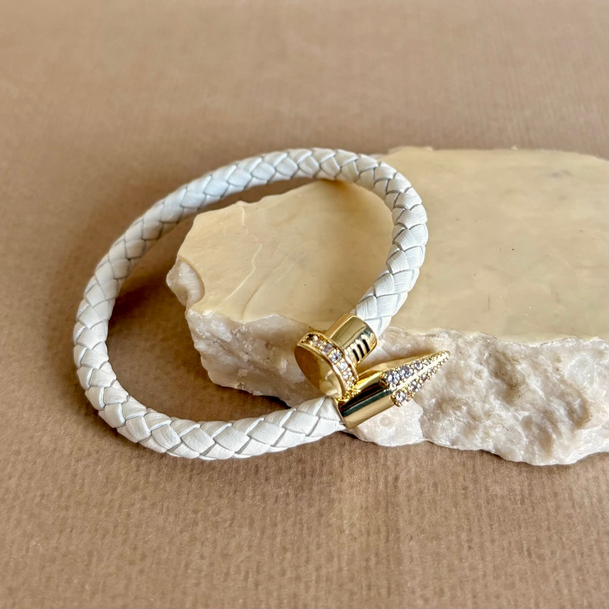 White Chyodo | Gold Plated Bangle