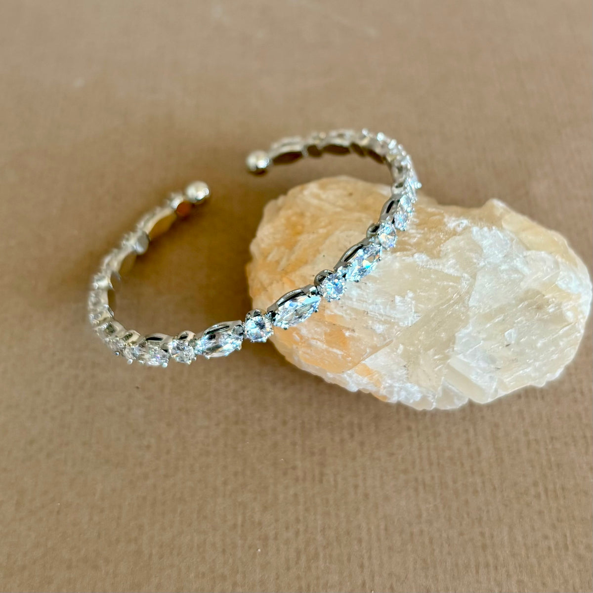 Essence 02 | Gold Plated Bangle