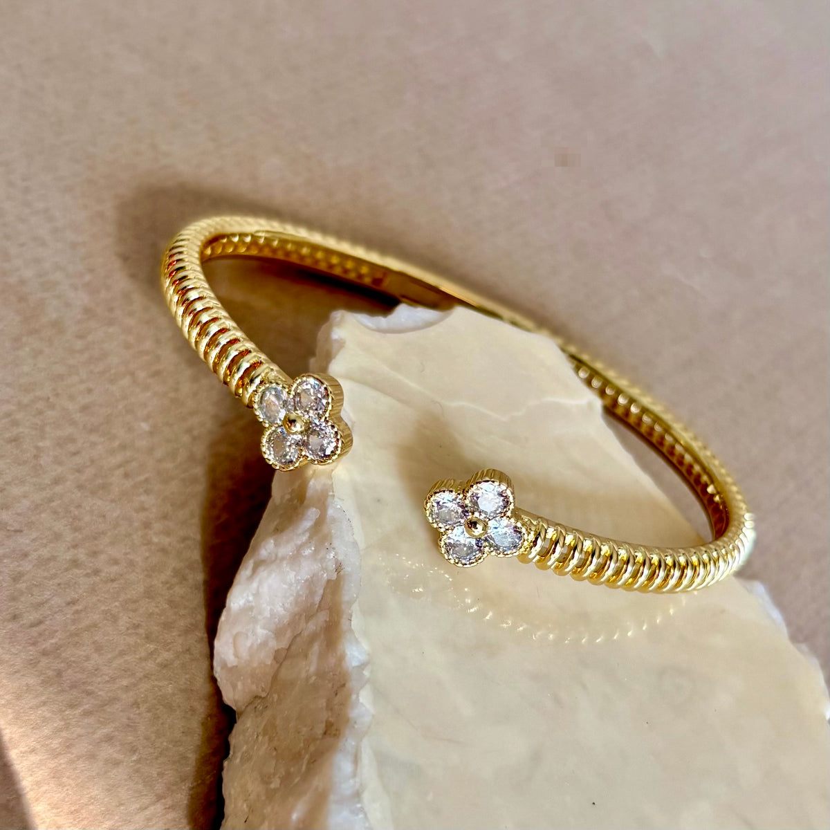 Dorevian | Gold Plated Bangle