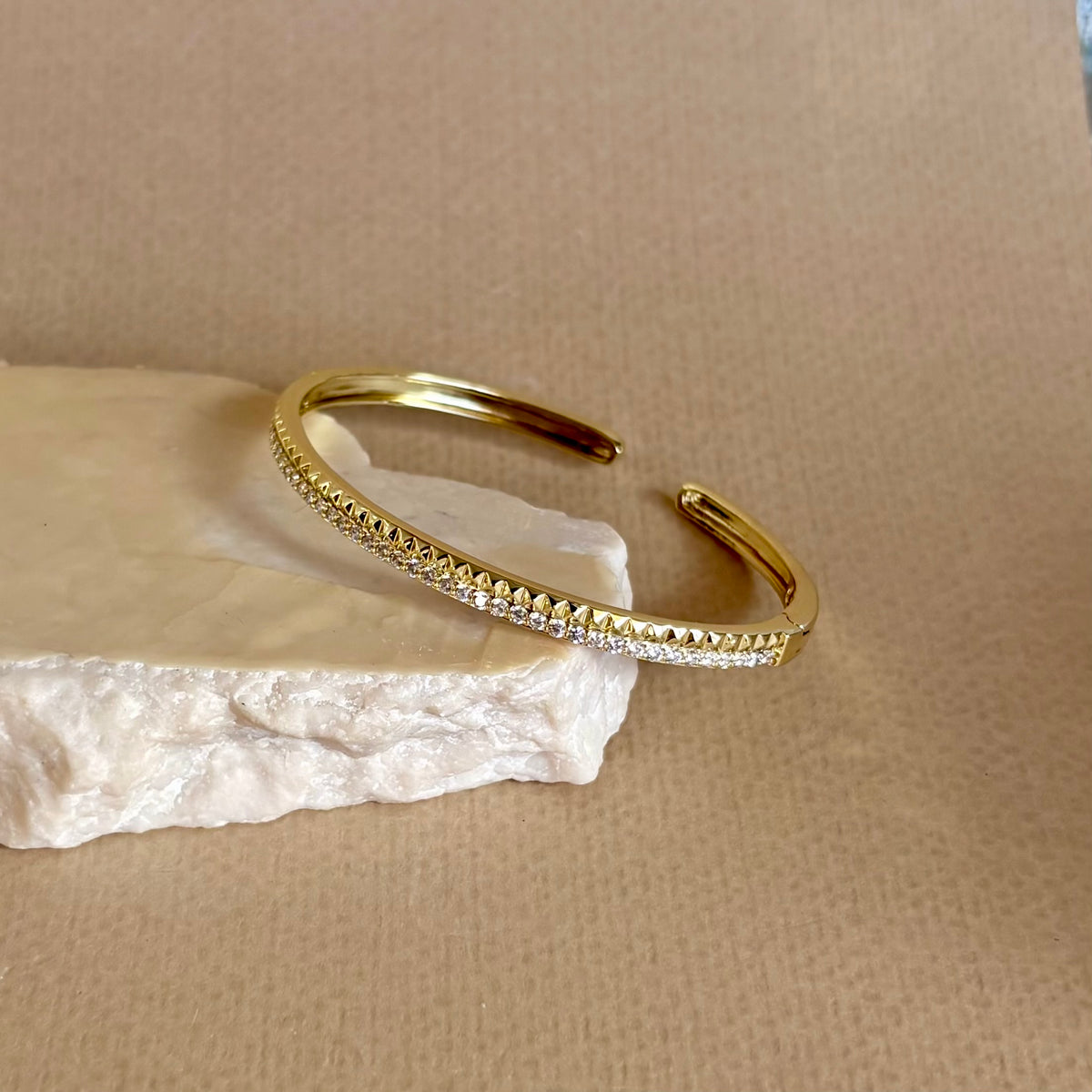 Veyro | Gold Plated Bangle