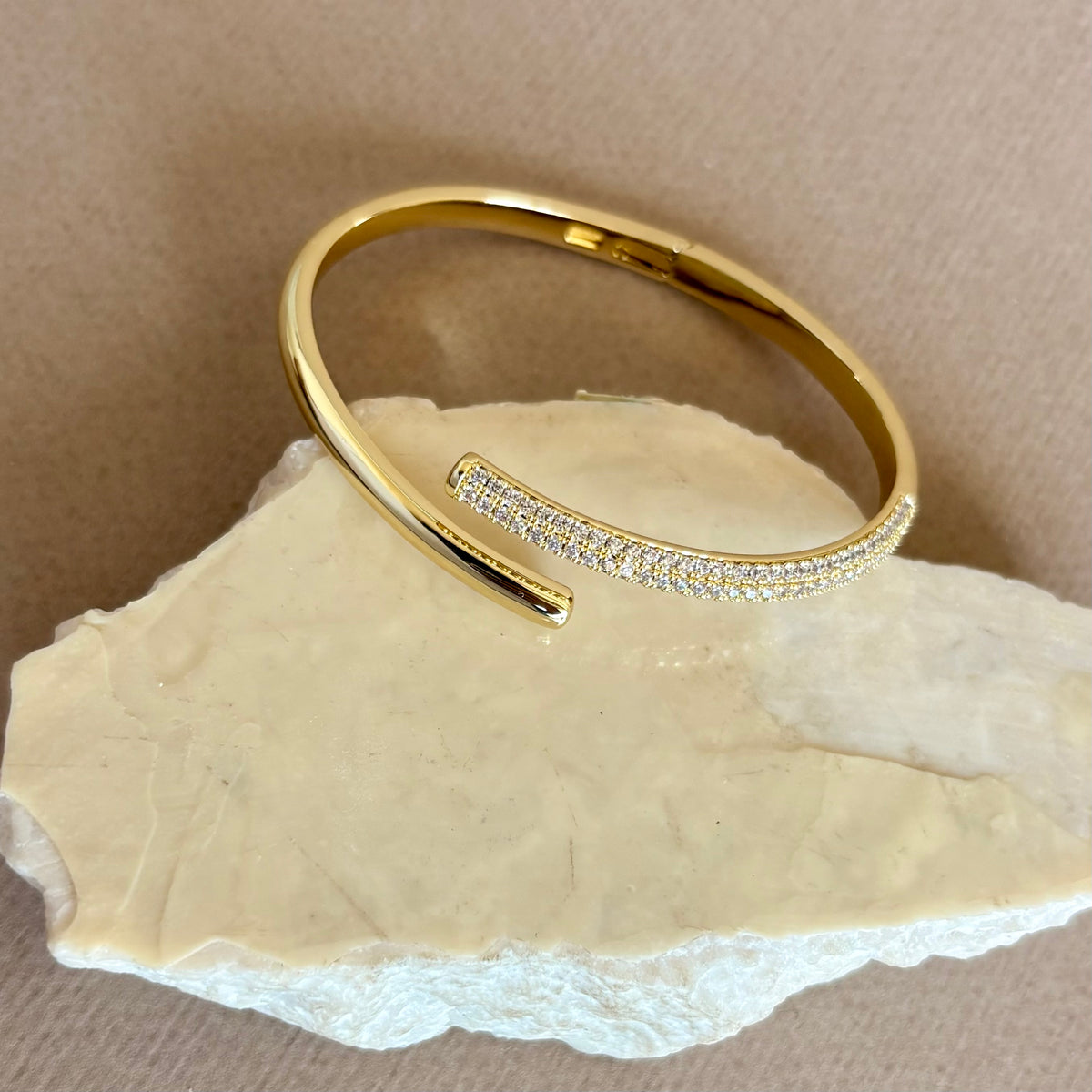 Satrelle | Gold Plated Bangle