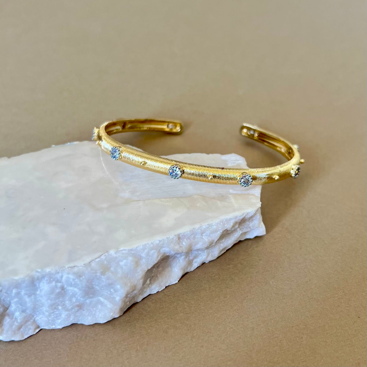 Sola 03 | Gold Plated Bangle