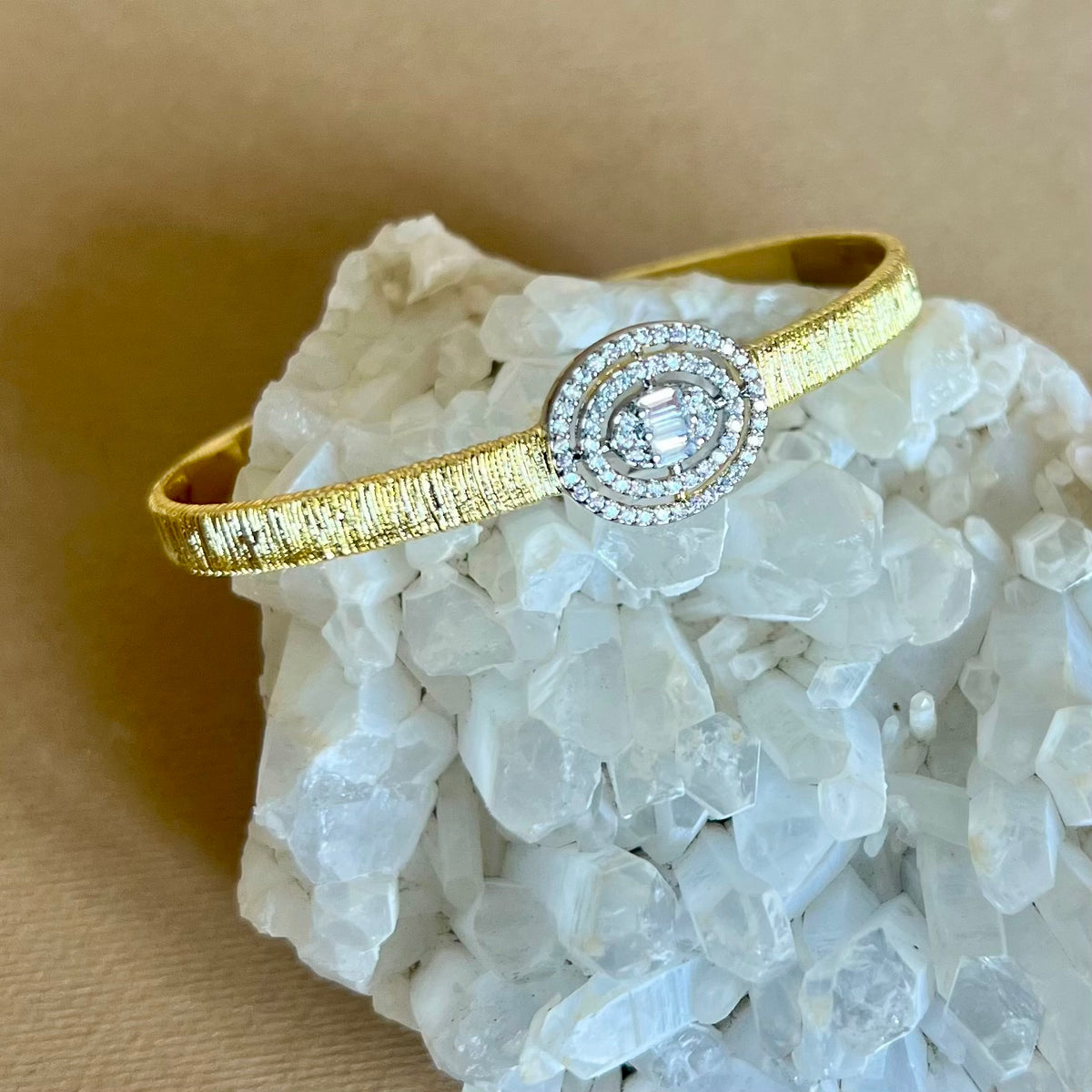 Kiva 02 | Gold Plated Bangle