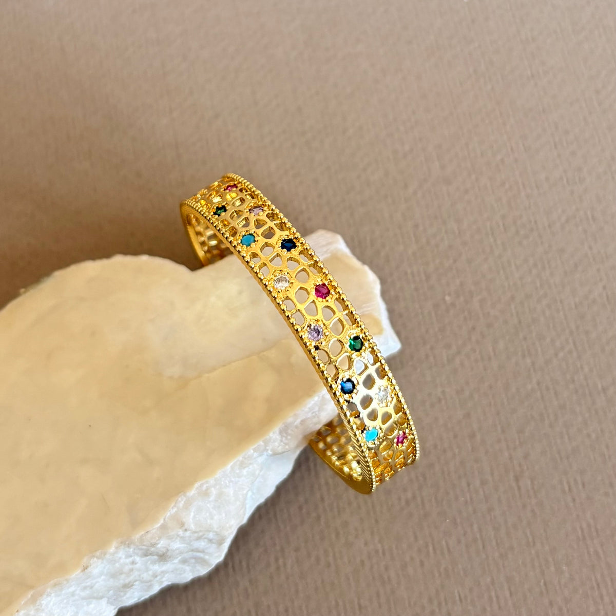Vionne | Gold Plated Bangle