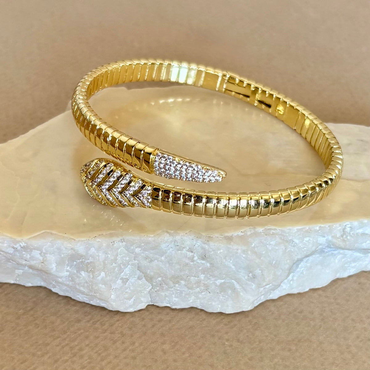 Snaky 02 | Gold Plated Bangle