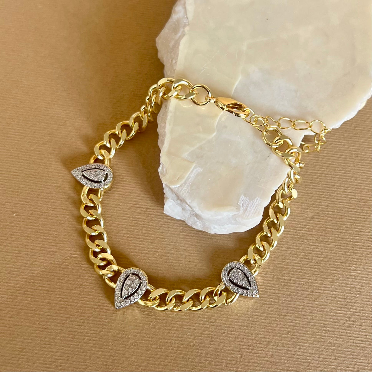 Bella 09 | Gold Plated Bracelet