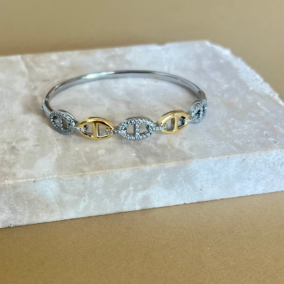 Viola | Gold Plated Bangle