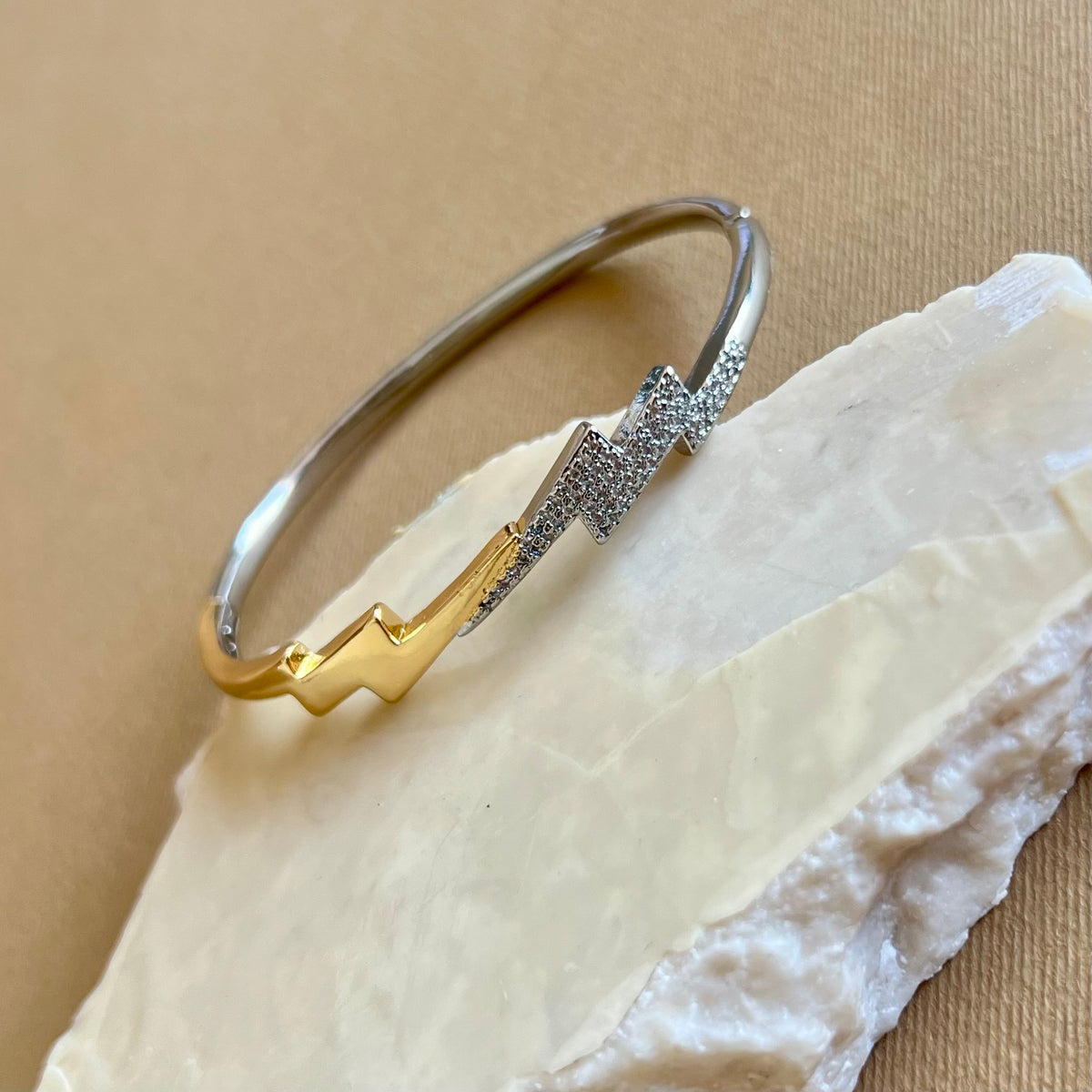 Viola 02 | Gold Plated Bangle