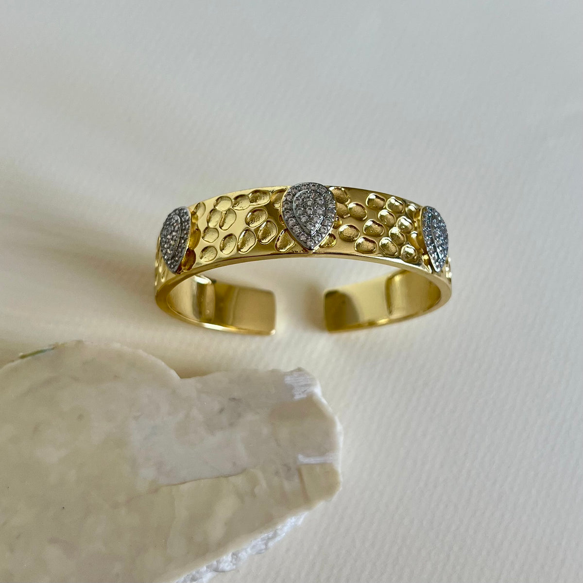 Sola 06 | Gold Plated Bangle