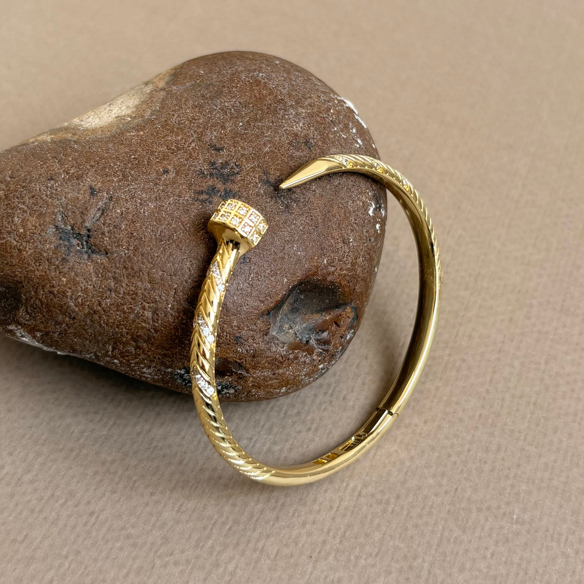 Chyodo 08 | Gold Plated Bangle