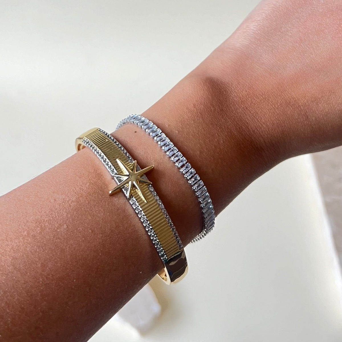 Lucido 02 | Gold Plated Bangle