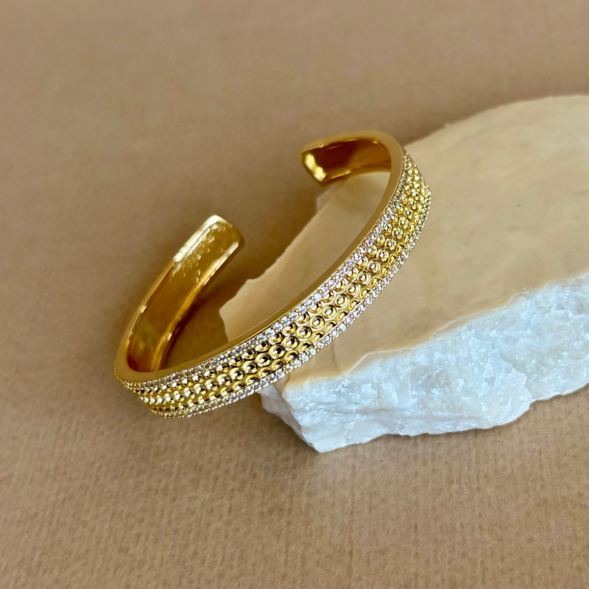 Girevain | Gold Plated Bangle