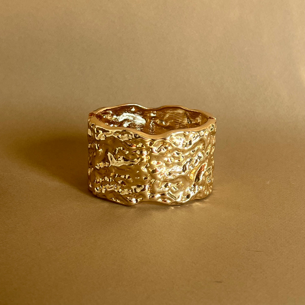 Ondulando 08 | Gold Plated Bangle