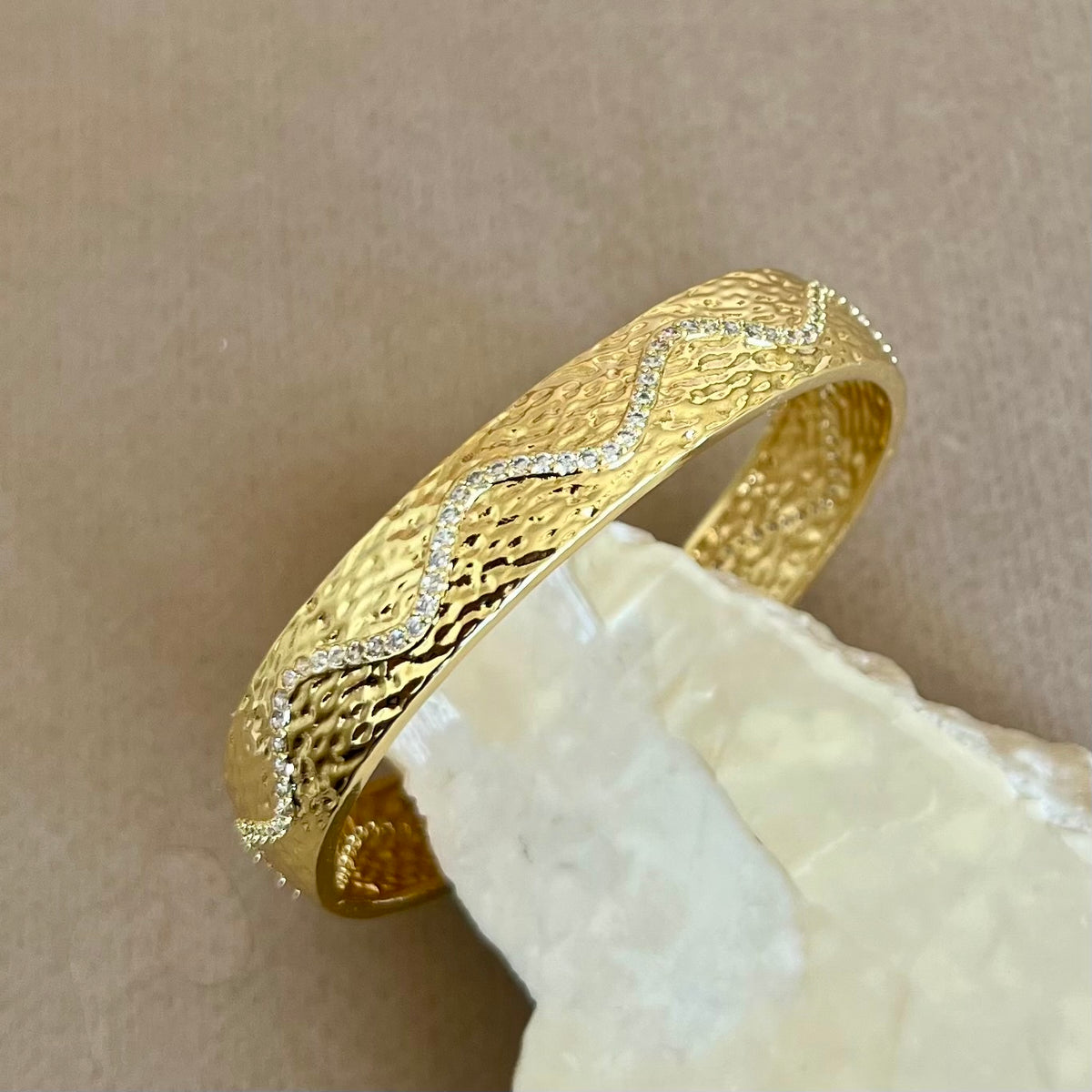 Zyra | Gold Plated Bangle
