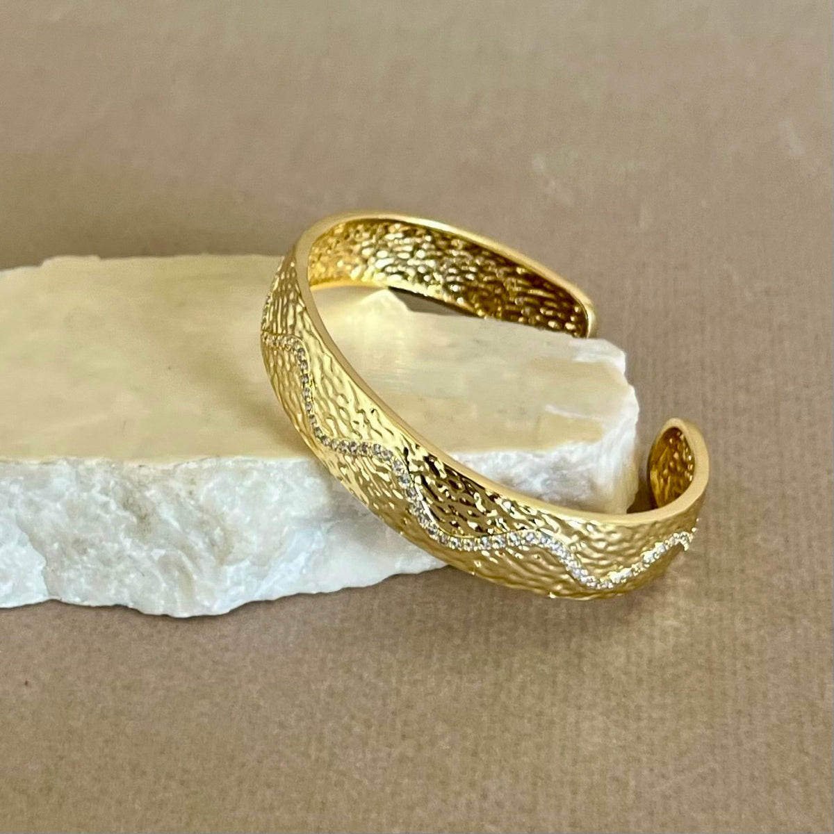 Zyra | Gold Plated Bangle