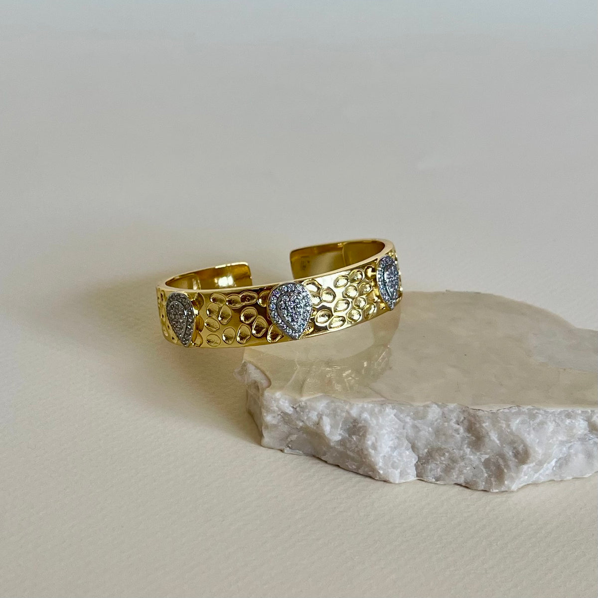 Sola 06 | Gold Plated Bangle