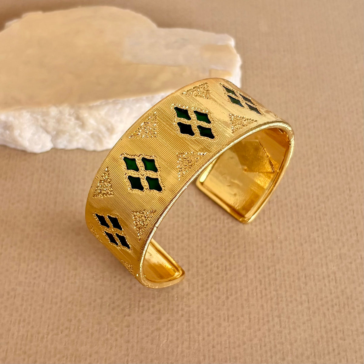 Emerald | Gold Plated bangle