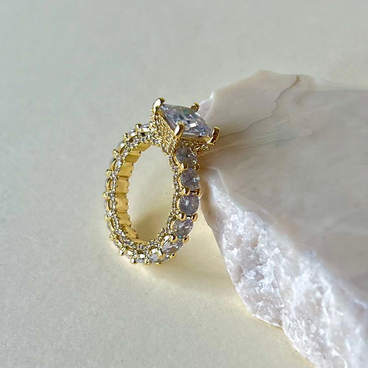 Royal 02 | White Gold Plated Ring